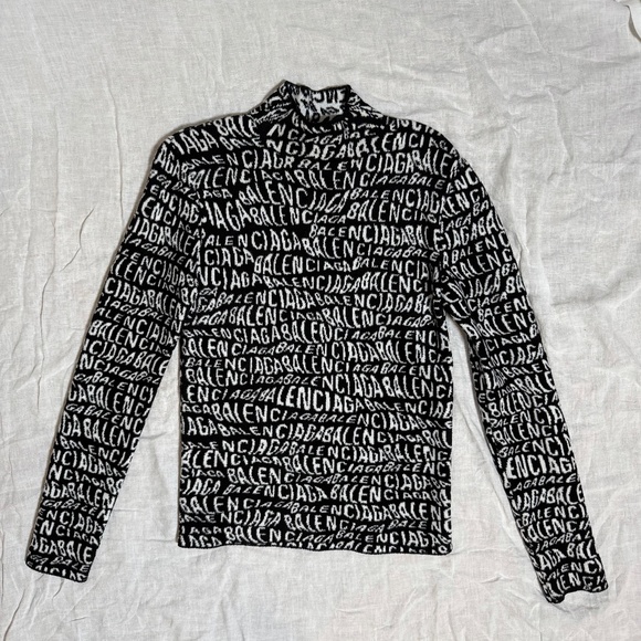 Authentic Balenciaga all over wavy Logo sweater - Picture 1 of 6